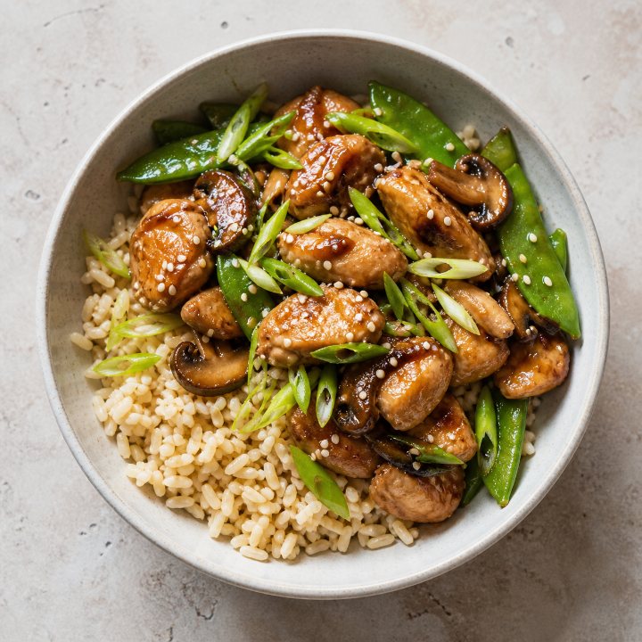 Hoisin chicken with rice and fresh vegetables